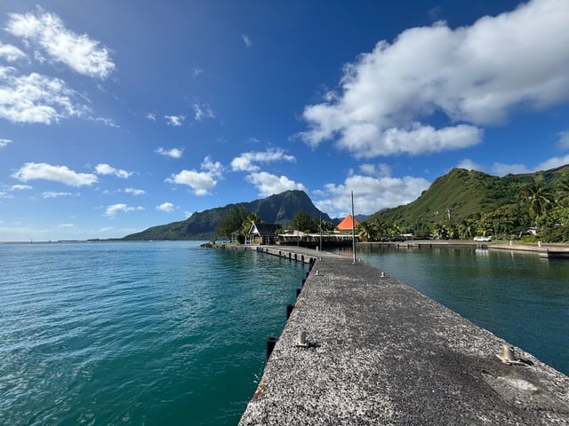 Cruise ship dock