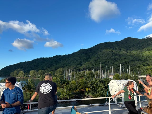 Mo’orea photo 2