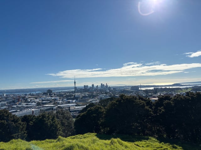 Mount Eden Overlook — Day 2: Coast to Coast Walkway